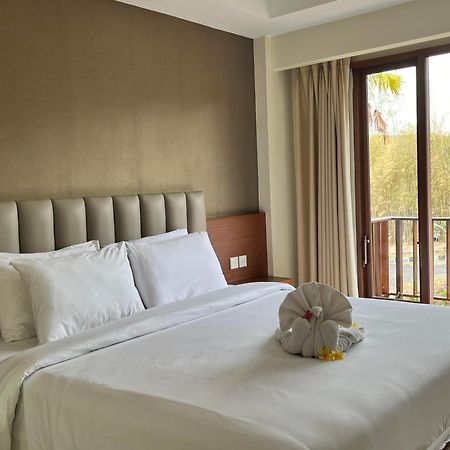 New Kuta Hotel By Lorin Uluwatu Esterno foto
